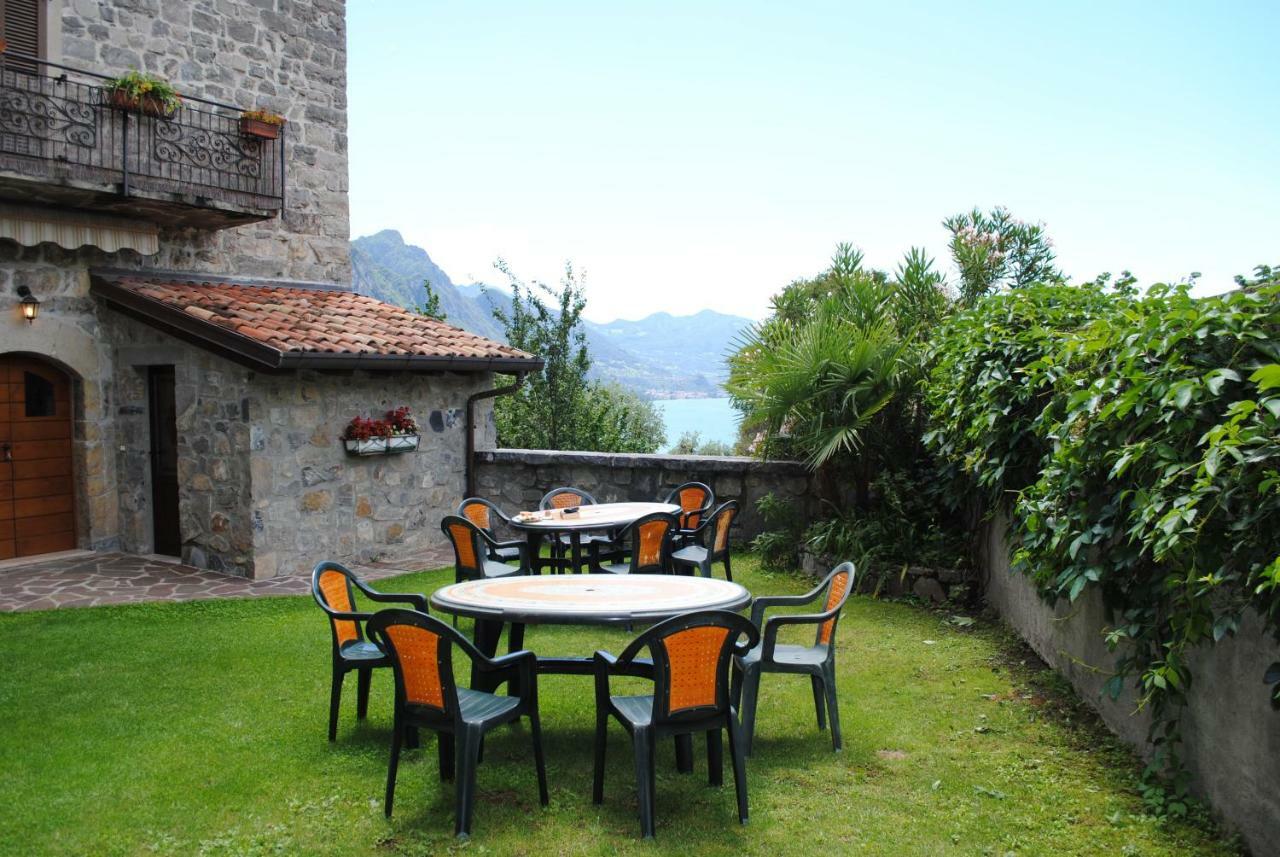 Castello Di Zorzino Iseo Lake Riva di Solto Exterior photo